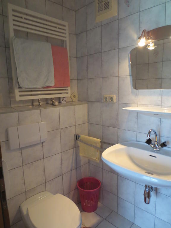Gaestehaus Scharler Neukirchen am Großvenediger 客房 照片